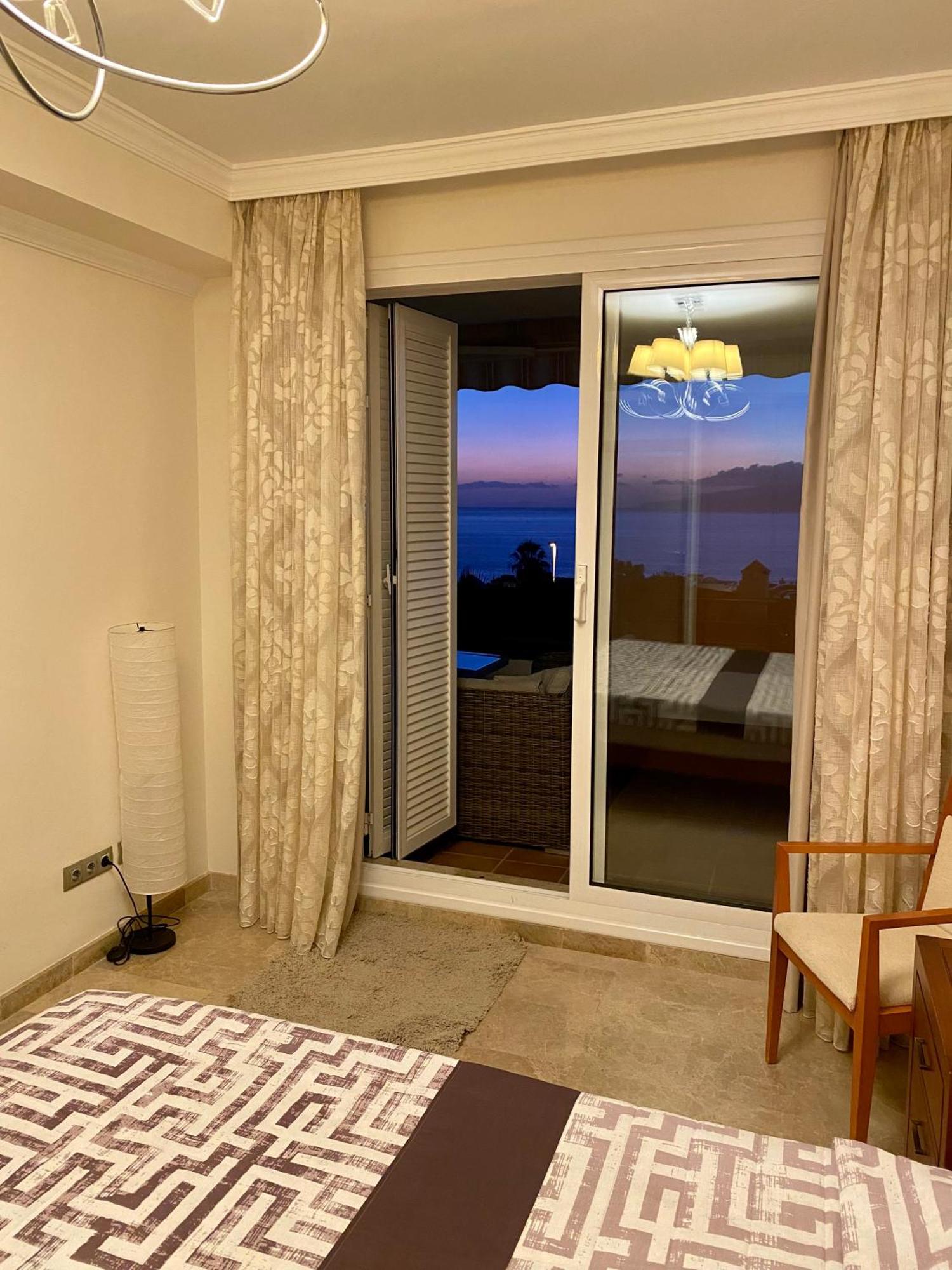 Apartment With Spectacular View In Puerto Santiago プエルト・デ・サンティアゴ エクステリア 写真